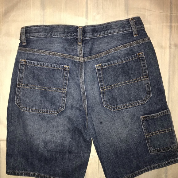 Childrens Place Shorts like new! - Picture 2 of 4
